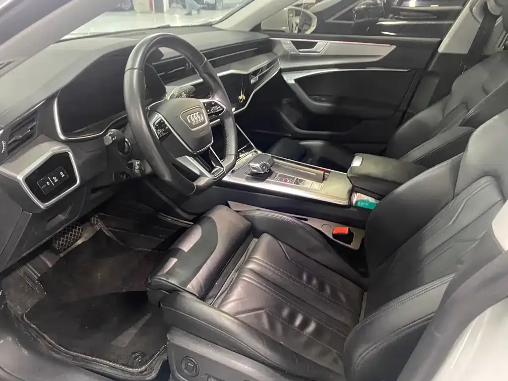 Audi A7 — фото 10