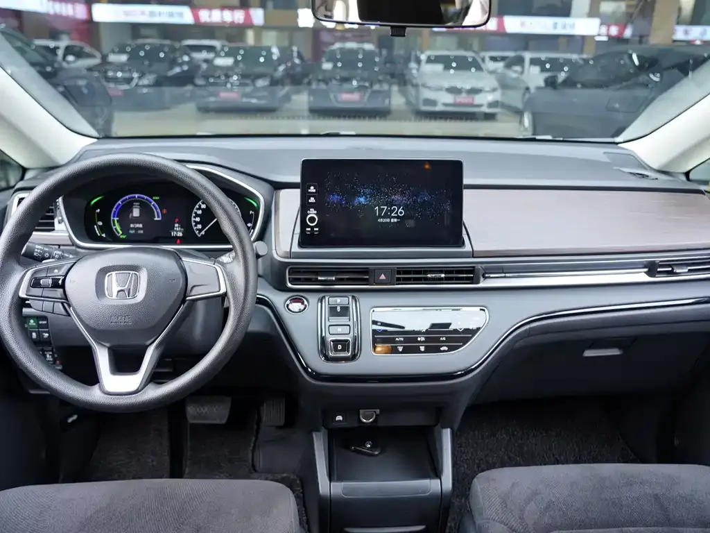 Honda Odyssey — фото 10