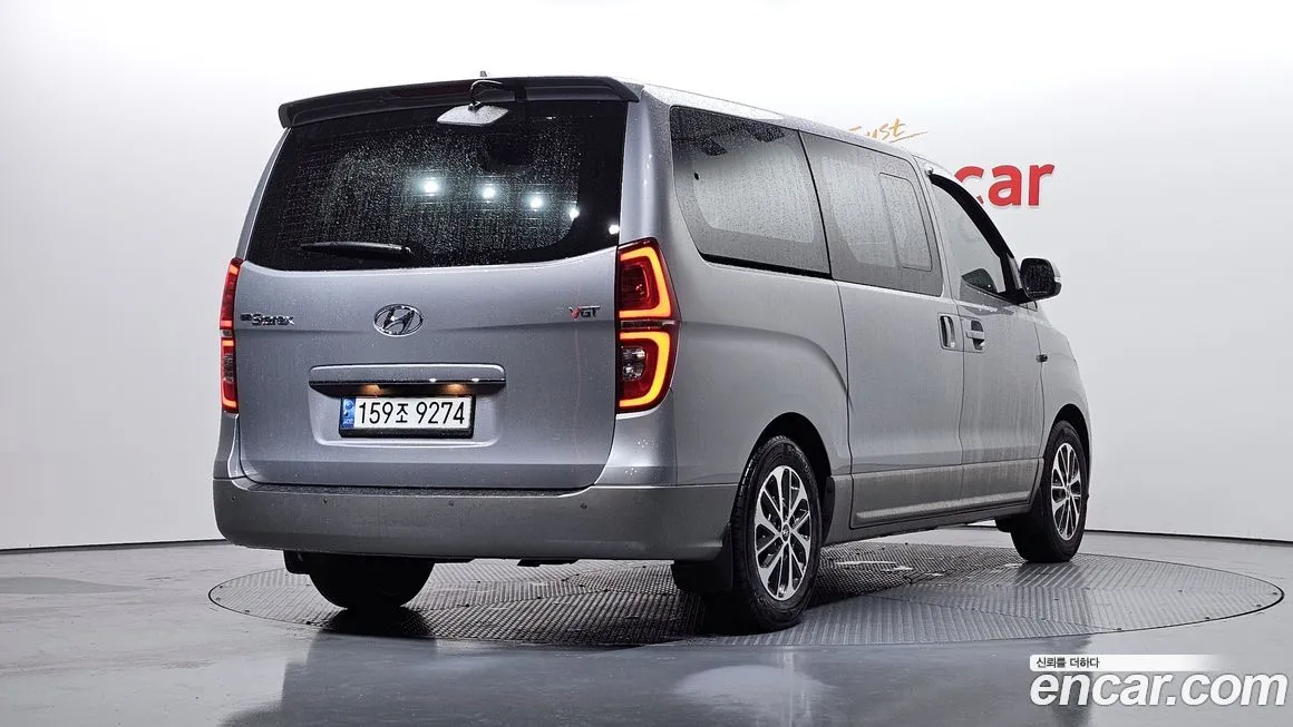 Hyundai Starex — фото 10