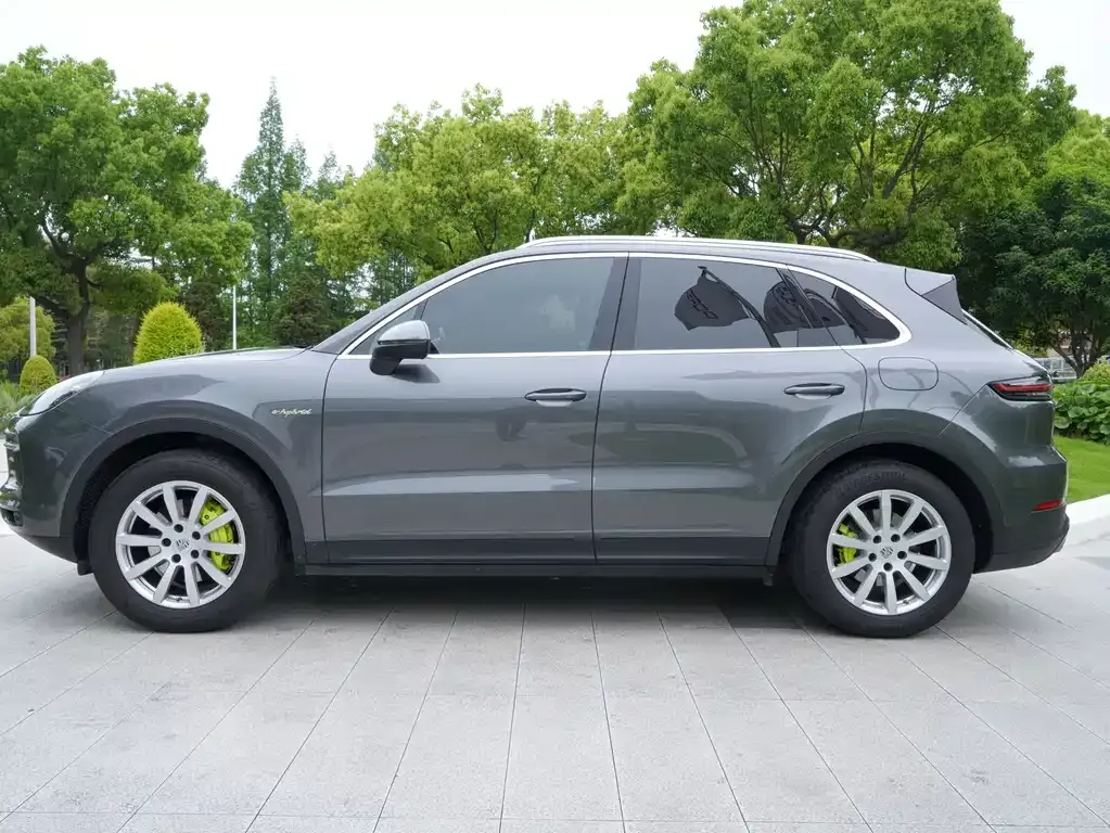 Porsche Cayenne Hybrid — фото 4