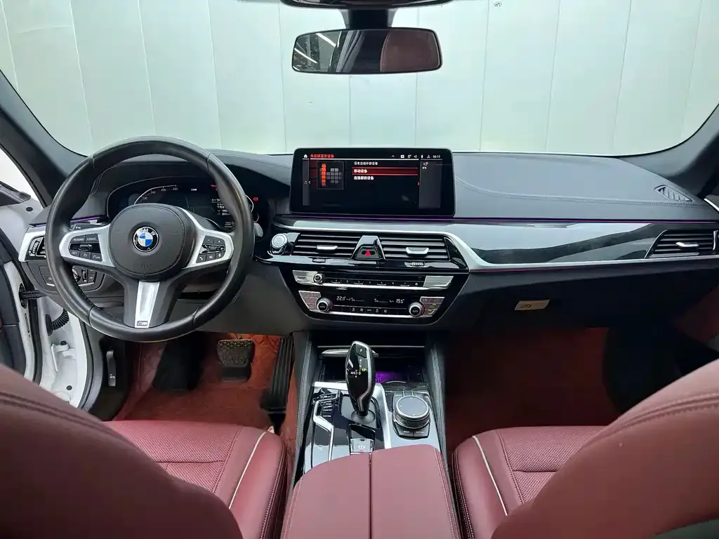 BMW 5 Series — фото 5