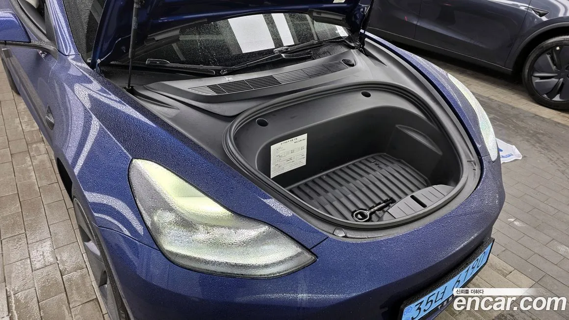Tesla Model 3 — фото 10