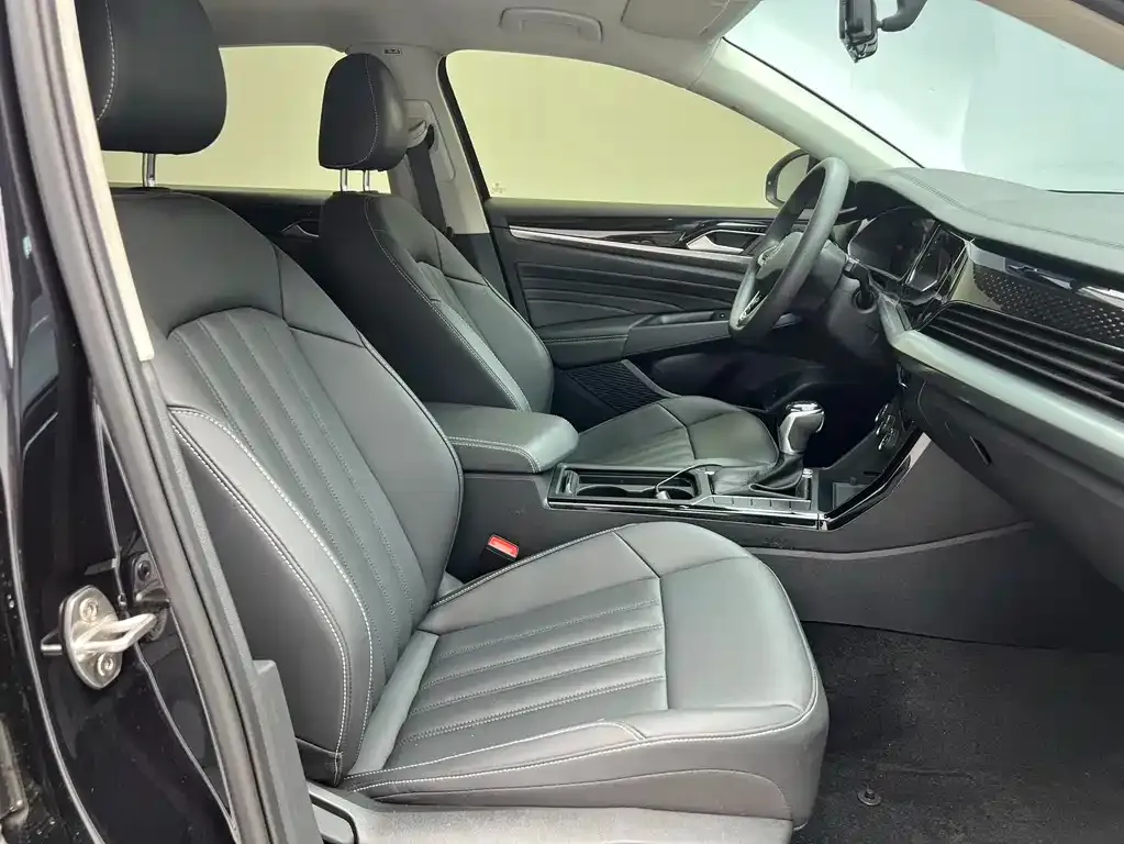 Volkswagen Passat — фото 7