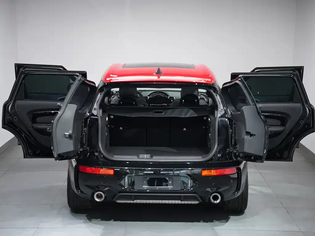 MINI Clubman JCW — фото 10