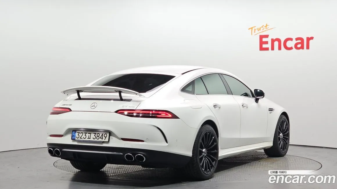 Mercedes-Benz AMG GT — фото 9