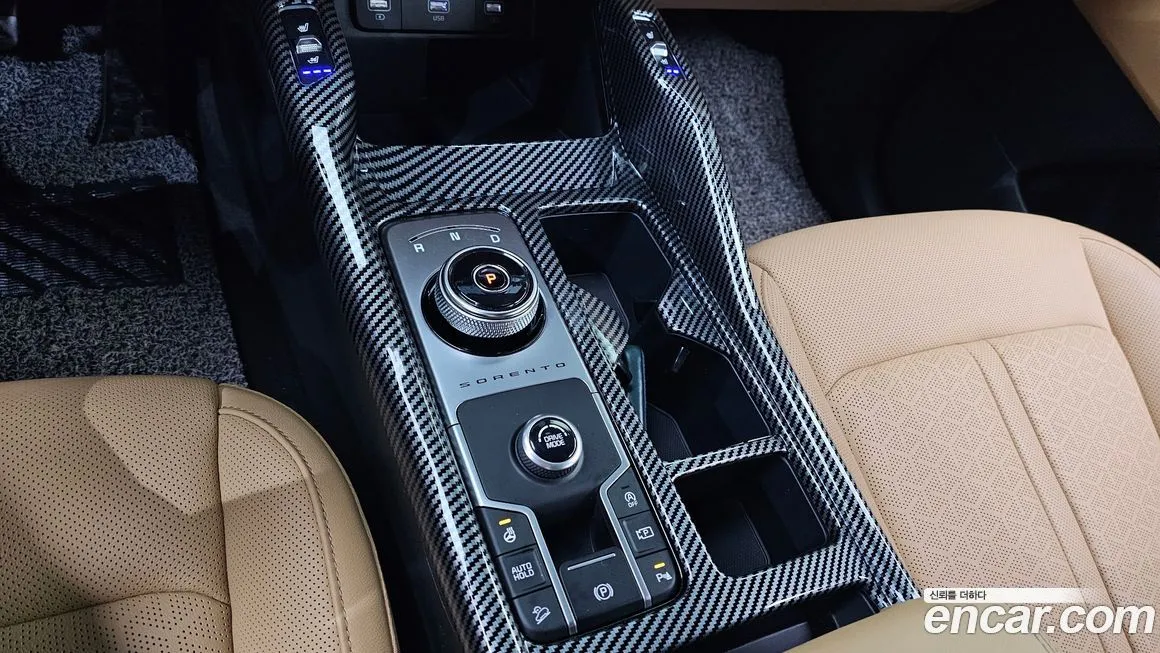 Kia Sorento — фото 10