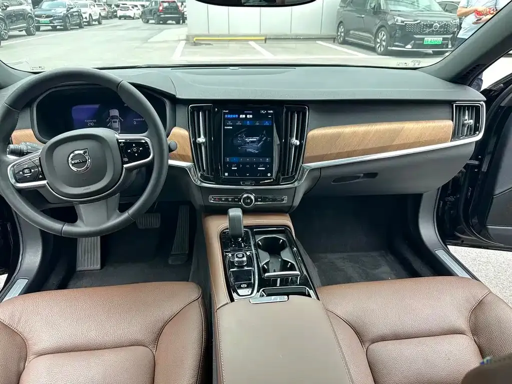 Volvo S90 PHEV — фото 3