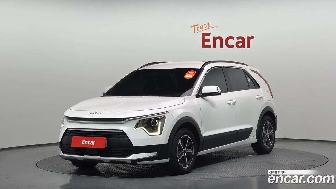 Kia Niro — фото 1