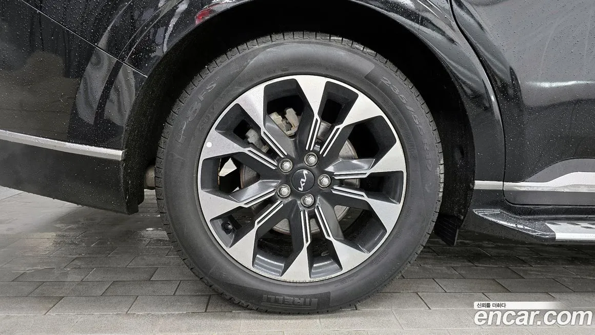 Kia Carnival — фото 10