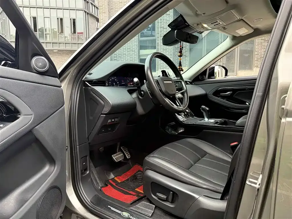 Land Rover Evoque — фото 9