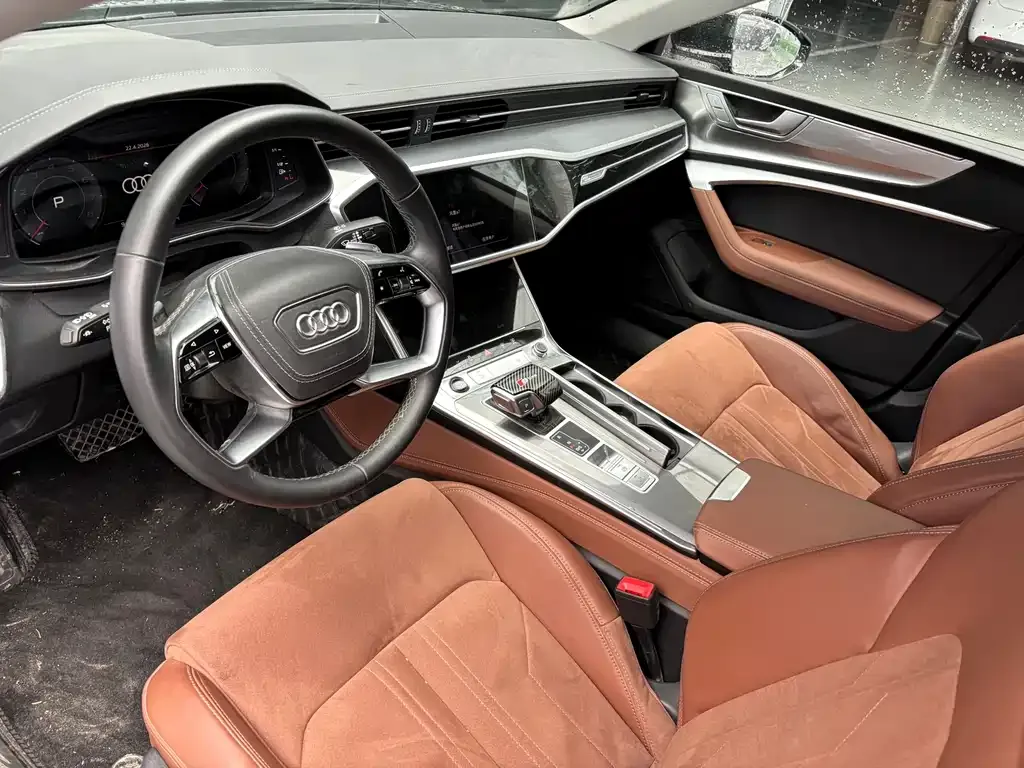 Audi A7L — фото 5