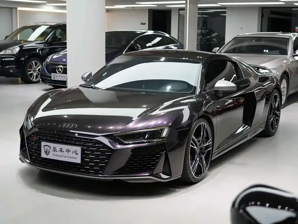 Audi R8 — фото 1