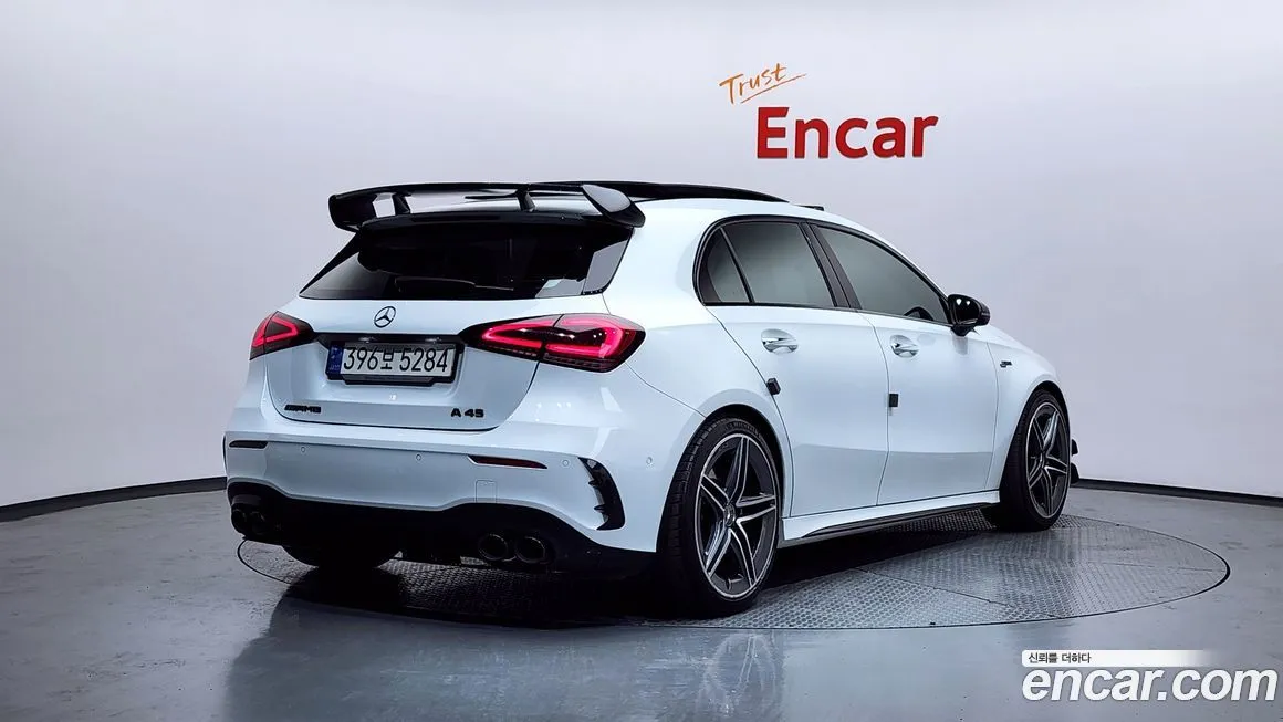 Mercedes-Benz A-Class — фото 6