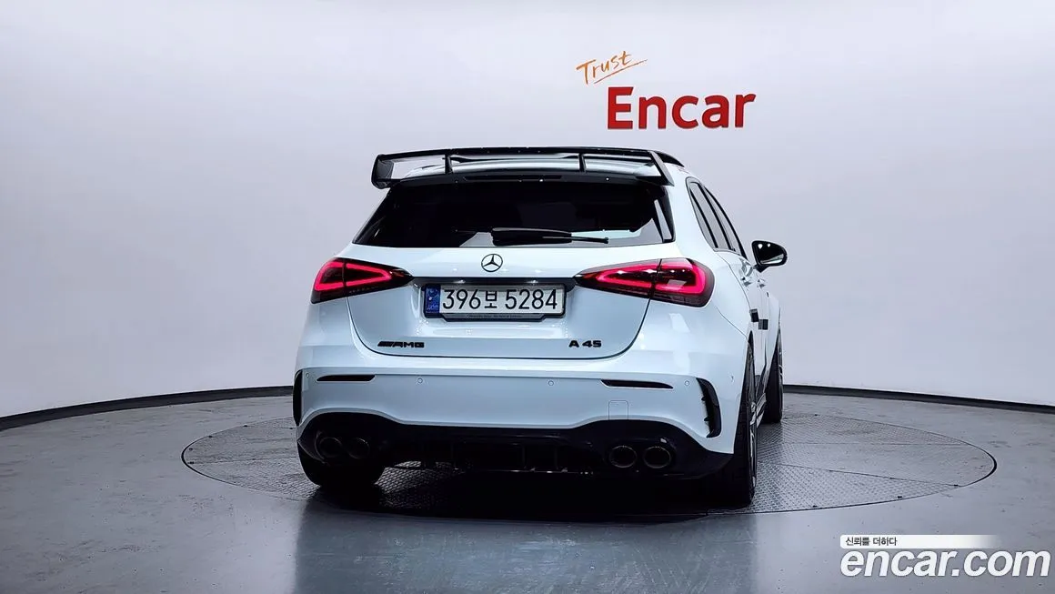 Mercedes-Benz A-Class — фото 9