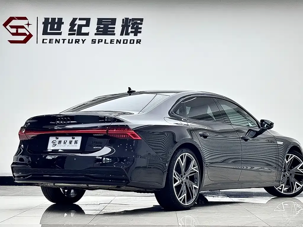 Audi A7L — фото 2