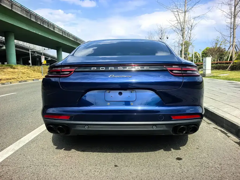 Porsche Panamera — фото 10