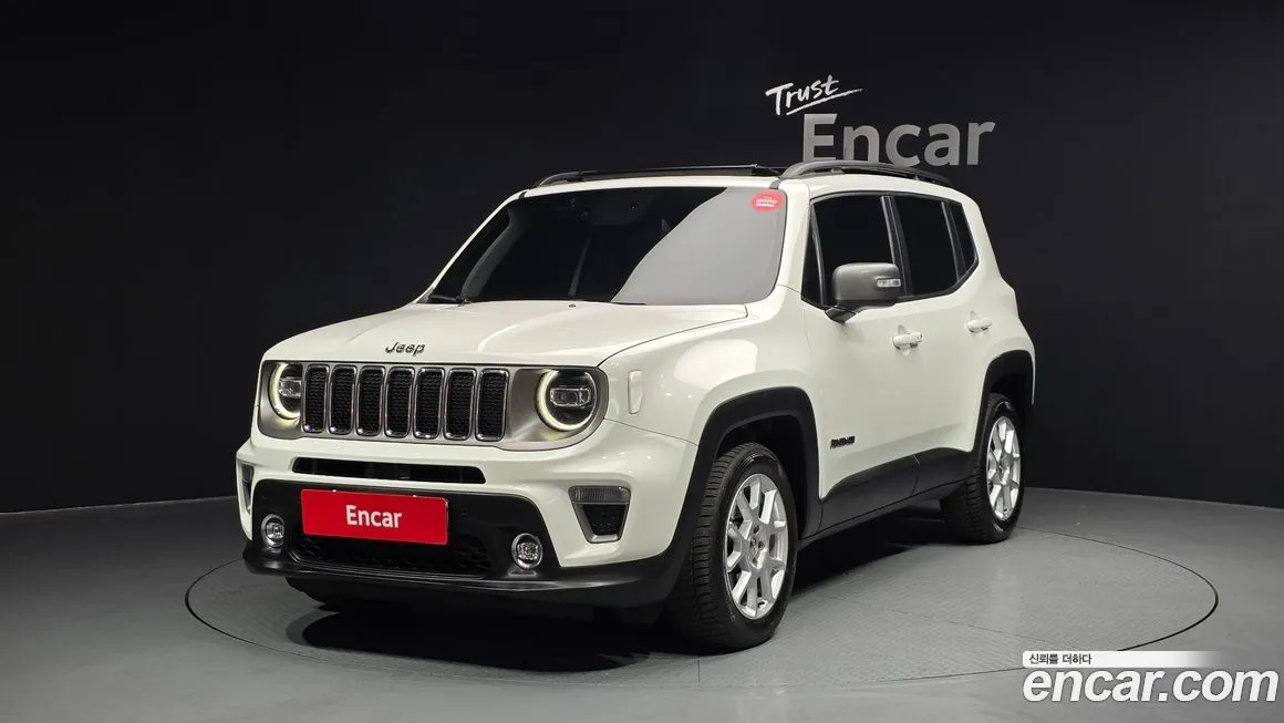 Jeep Renegade — фото 1