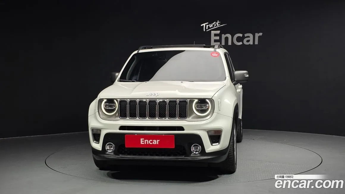 Jeep Renegade — фото 2