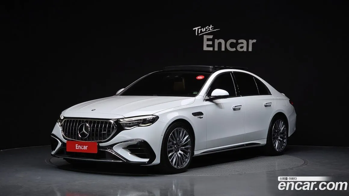 Mercedes-Benz E-Class — фото 1