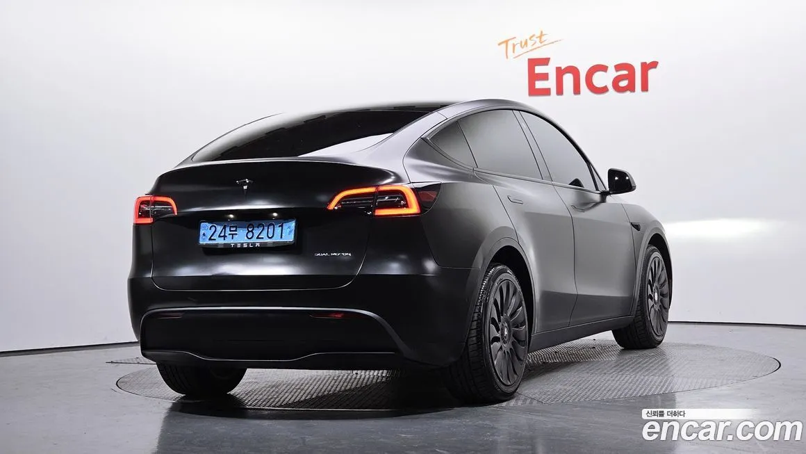 Tesla Model Y — фото 4