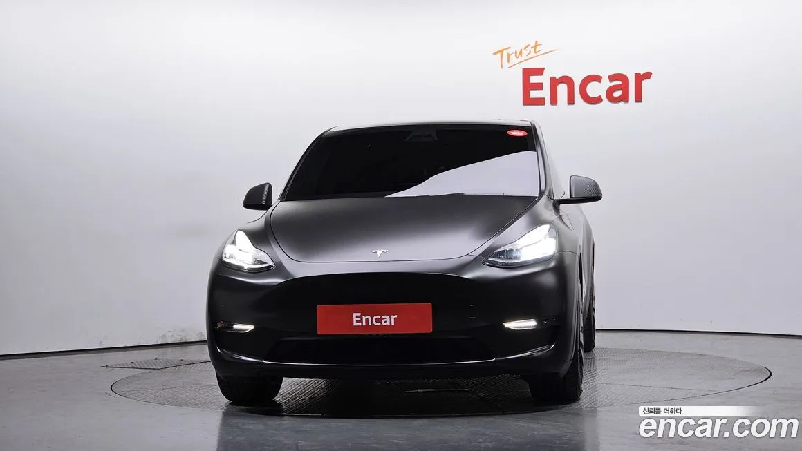 Tesla Model Y — фото 6