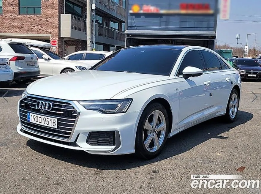 Audi A6 — фото 1