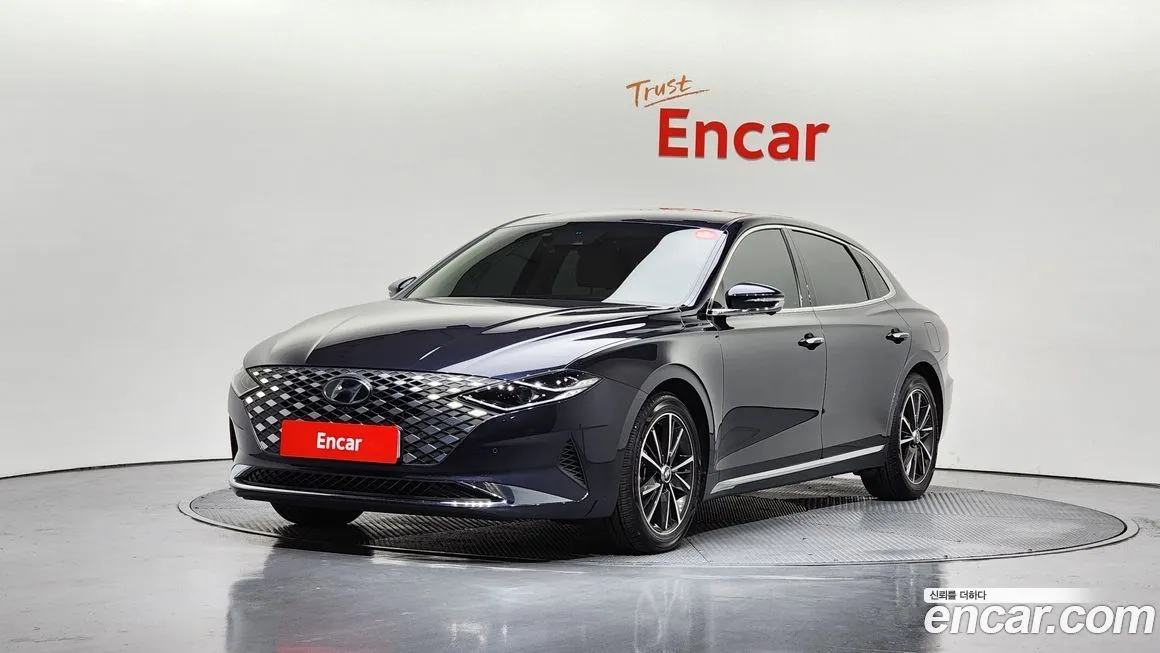 Hyundai Grandeur — фото 1
