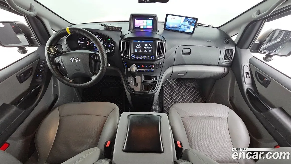 Hyundai Starex — фото 10