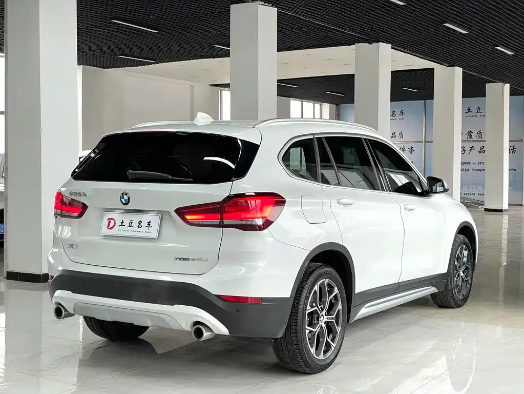 BMW X1 — фото 3