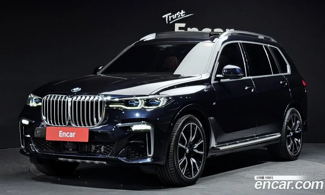 BMW X7 — фото 1