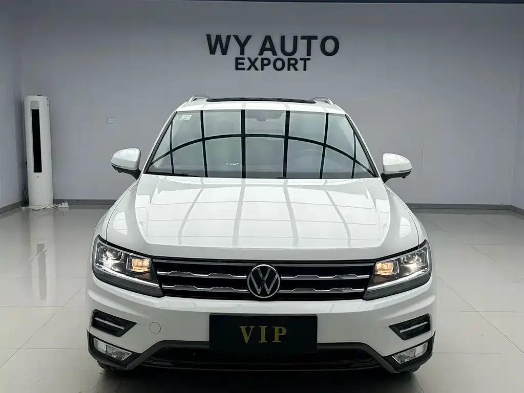 Volkswagen Tiguan L — фото 5