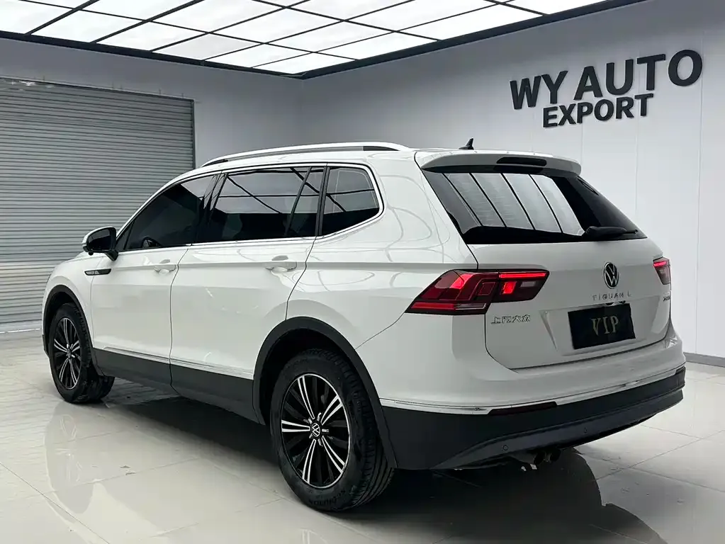 Volkswagen Tiguan L — фото 7