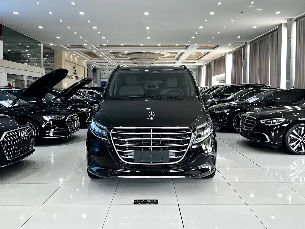 Mercedes-Benz V-Class — фото 5