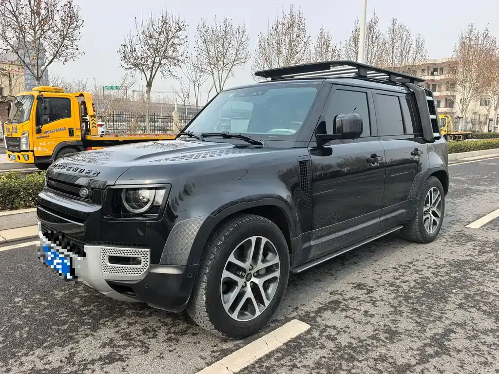 Land Rover Defender — фото 1