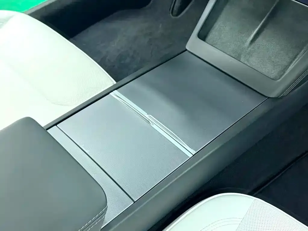 Tesla Model 3 — фото 6