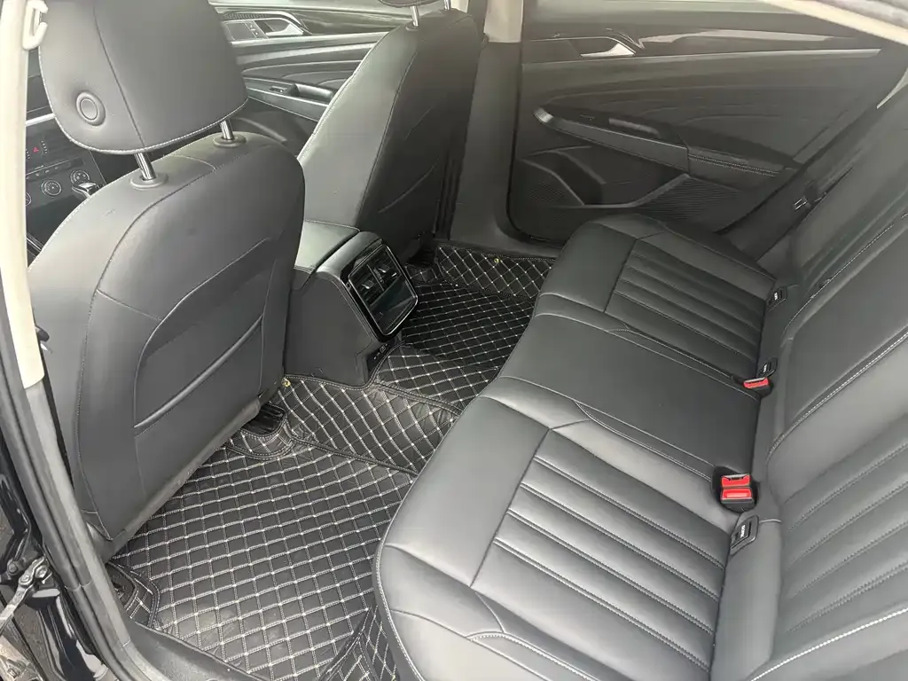 Volkswagen Passat — фото 3