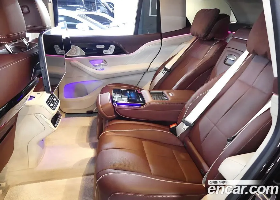 Mercedes-Benz GLS-Class — фото 10