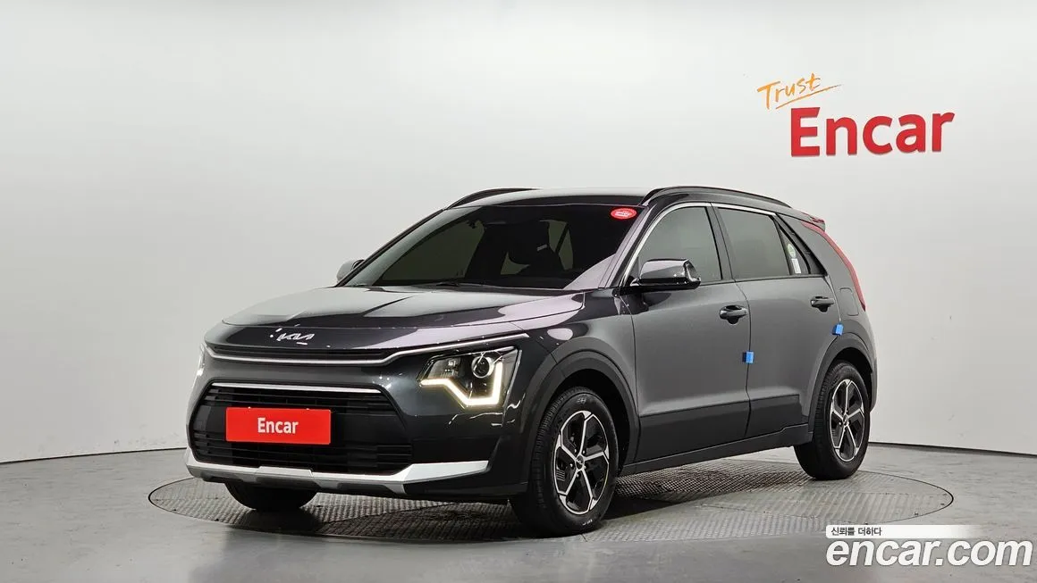 Kia Niro — фото 1
