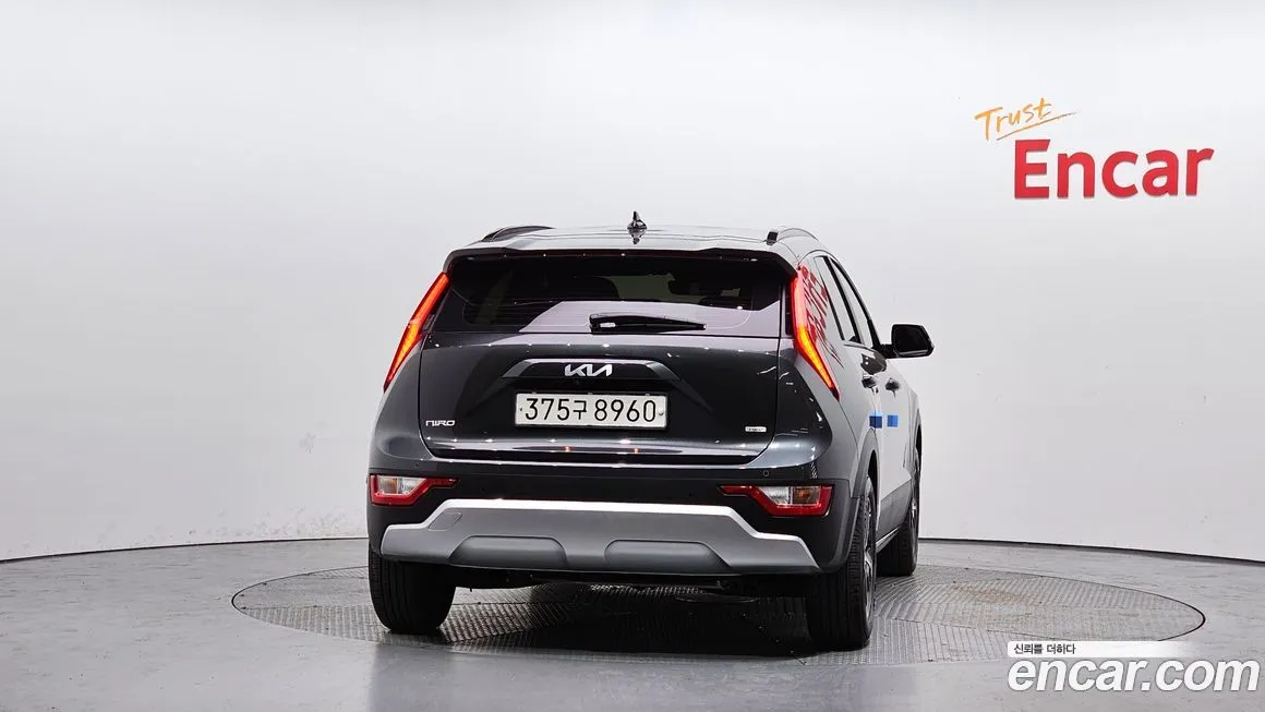 Kia Niro — фото 4
