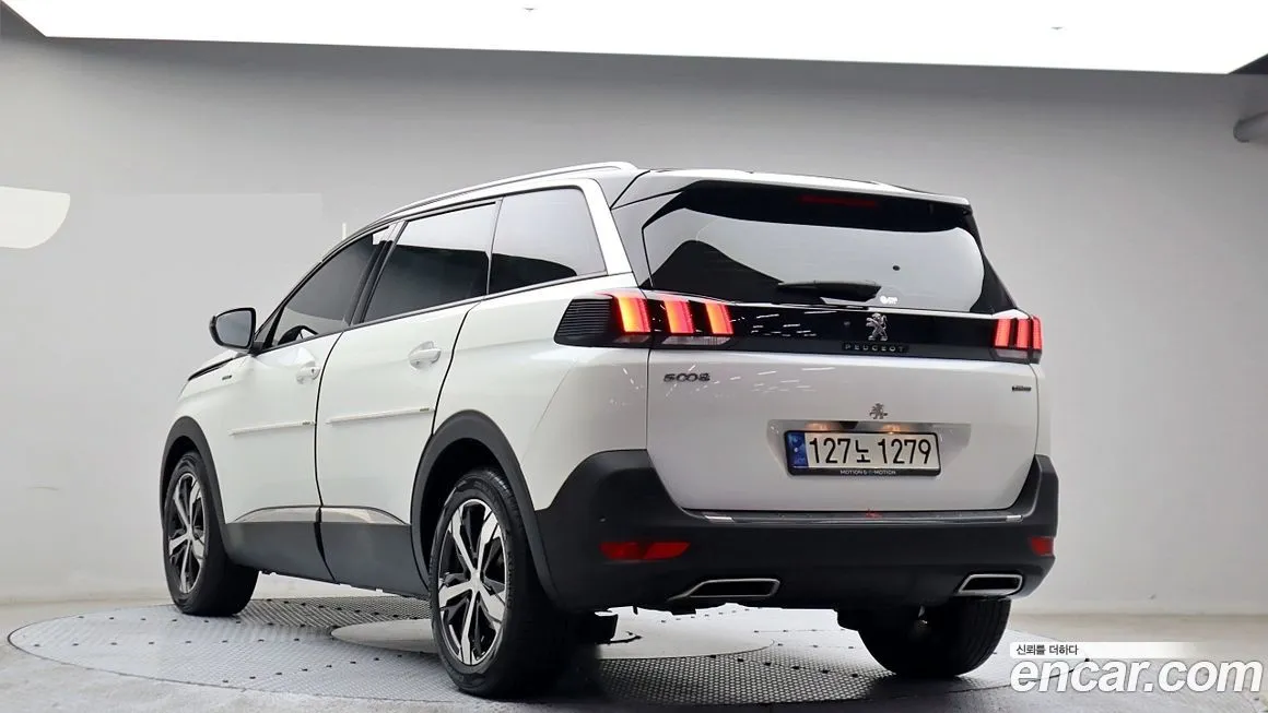 Peugeot 5008 — фото 3