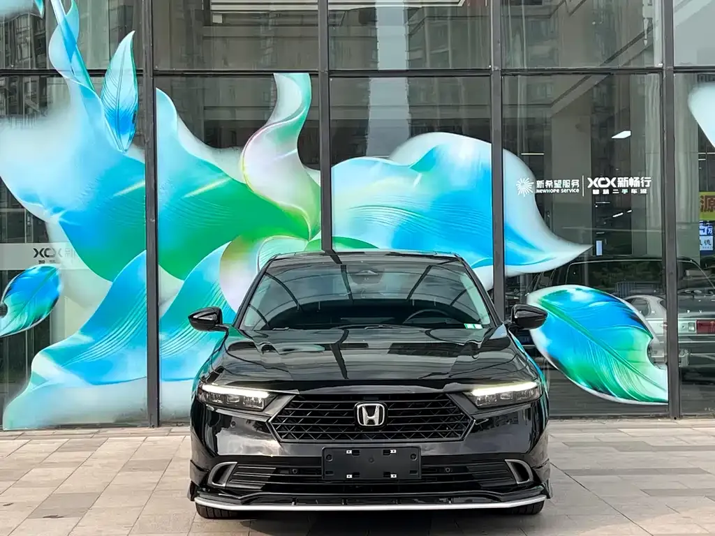 Honda Accord — фото 10