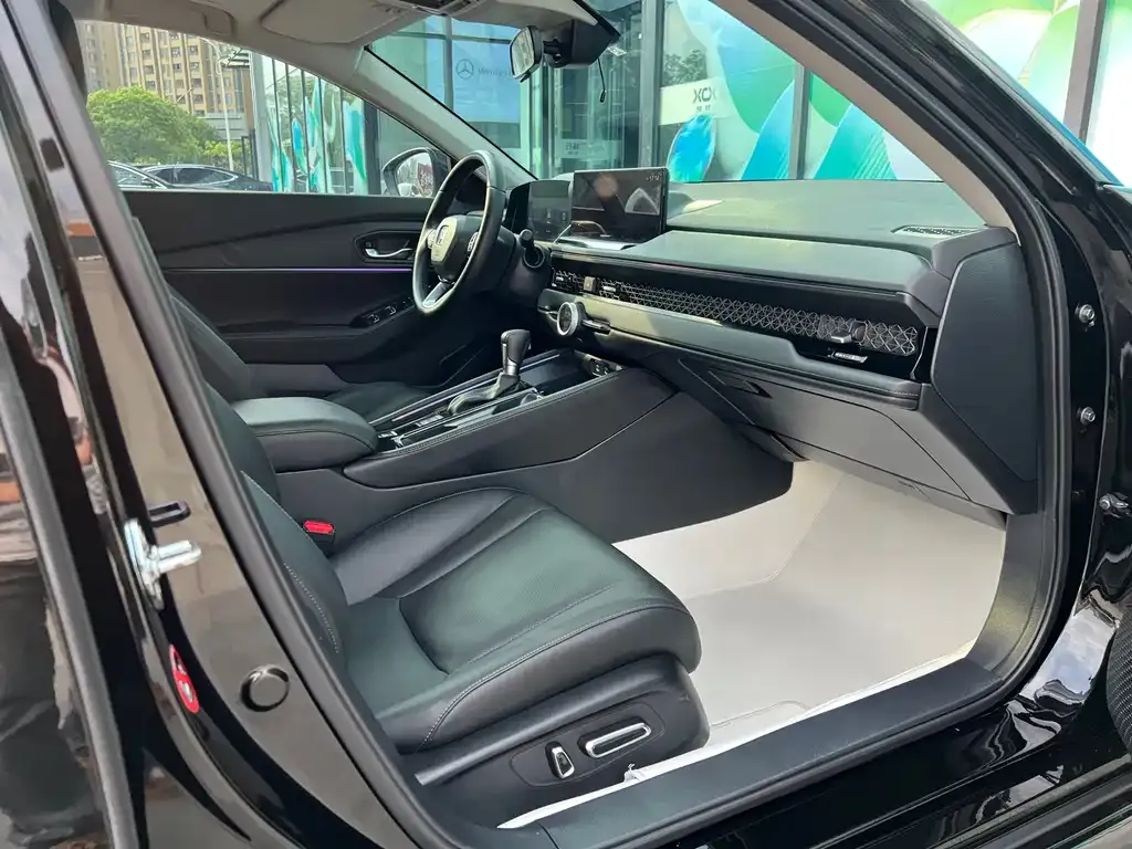 Honda Accord — фото 3