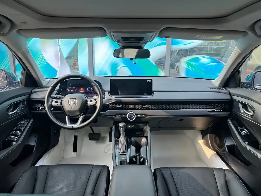 Honda Accord — фото 8