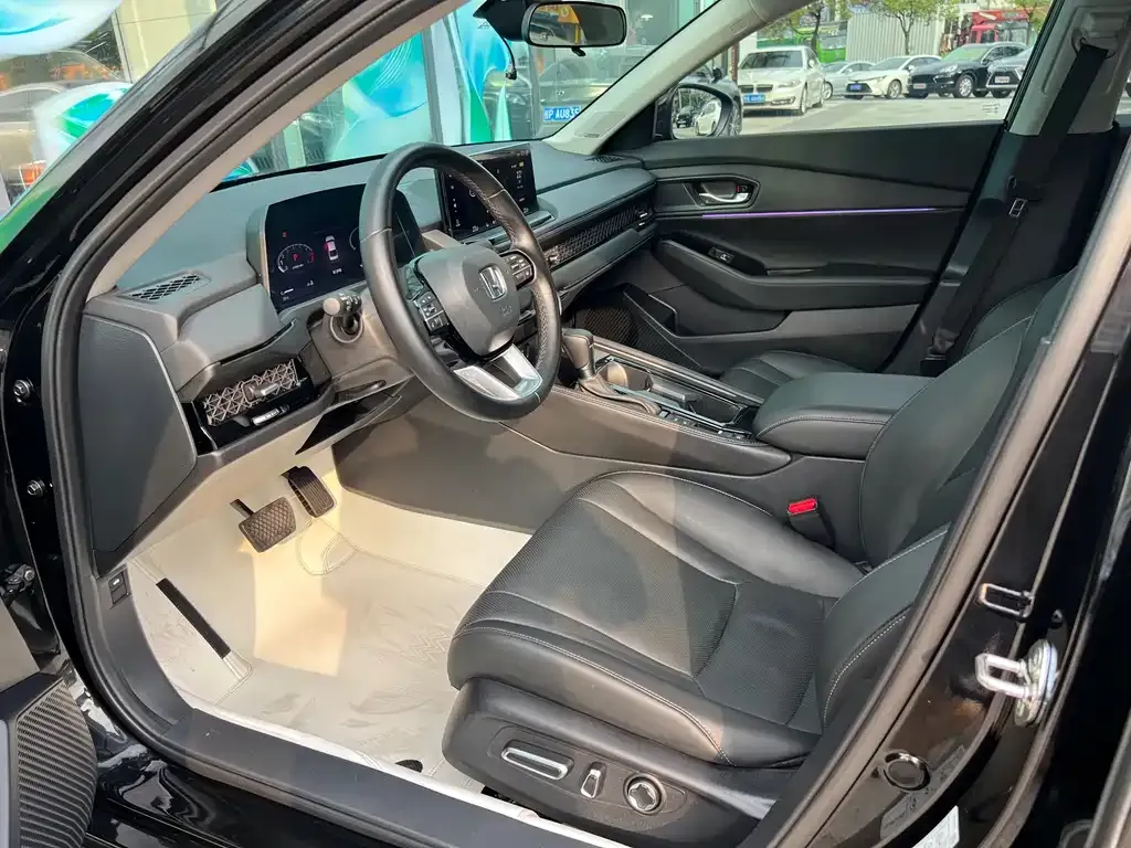 Honda Accord — фото 5