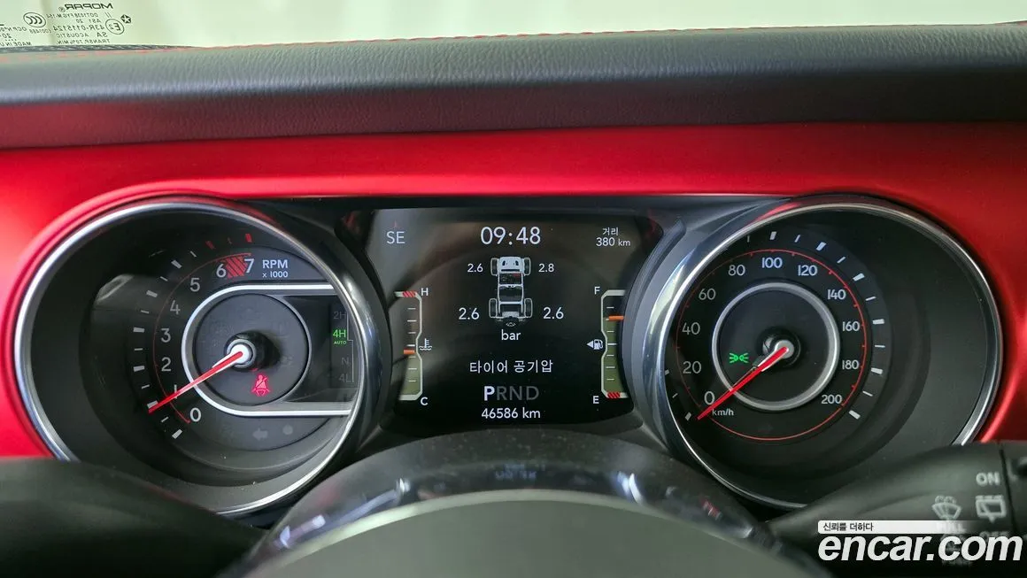 Jeep Wrangler — фото 4