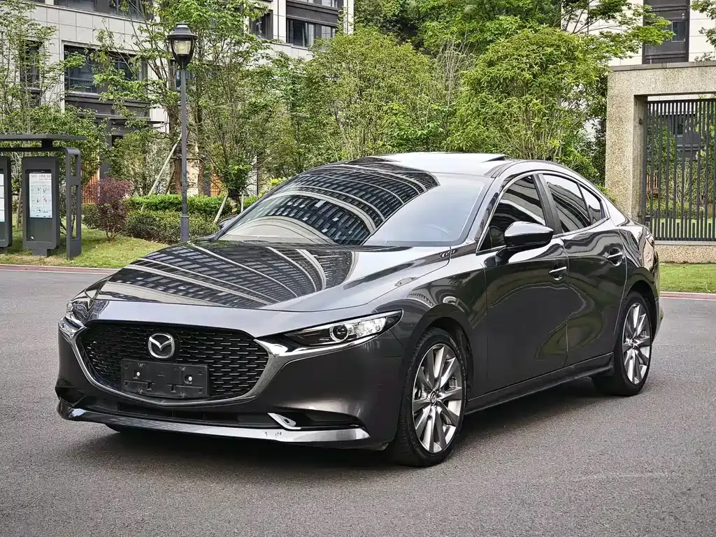 Mazda 3 Axela — фото 1
