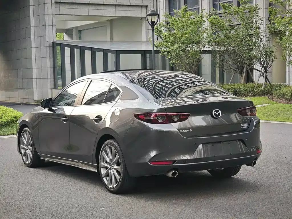 Mazda 3 Axela — фото 6