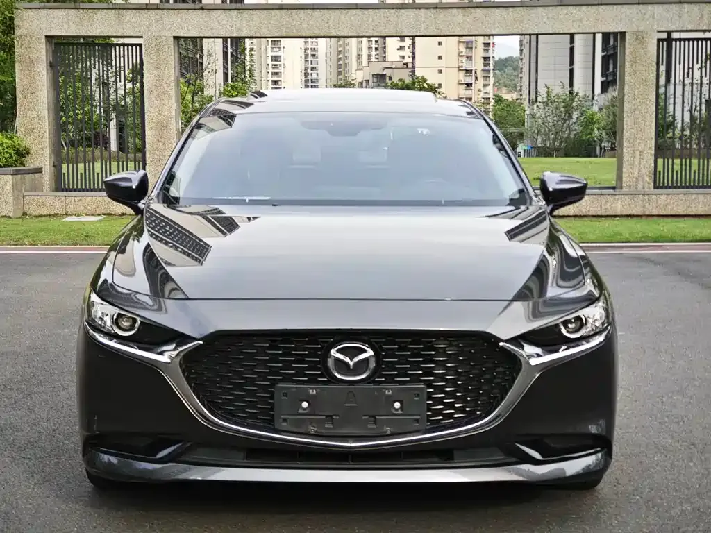 Mazda 3 Axela — фото 10