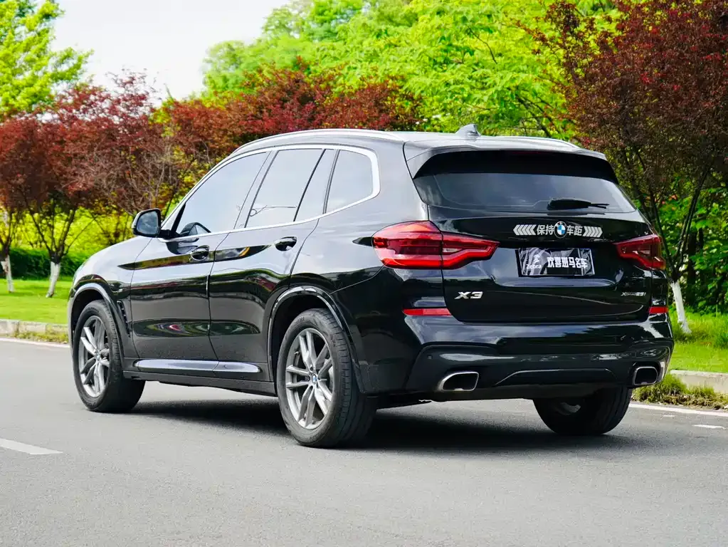 BMW X3 — фото 8