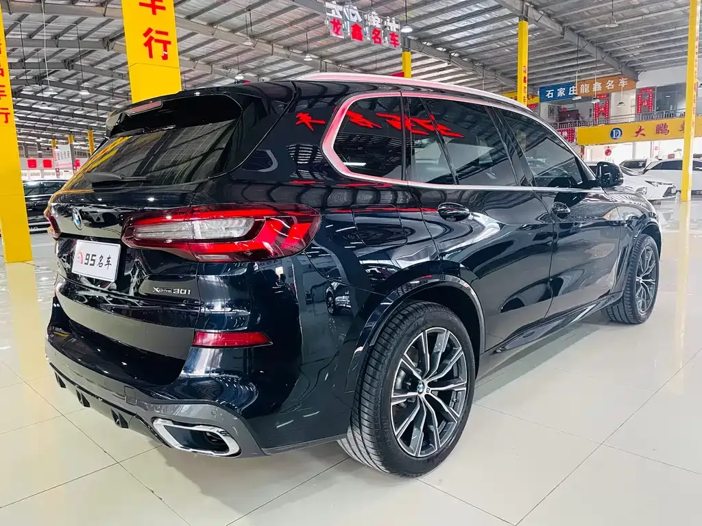 BMW X5 (Import) — фото 2